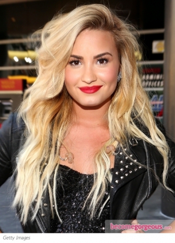 Demi Lovato ! ( Made in the Usa )  - photo 2