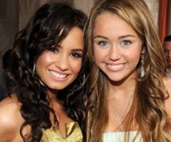 miley et demie <3 !!