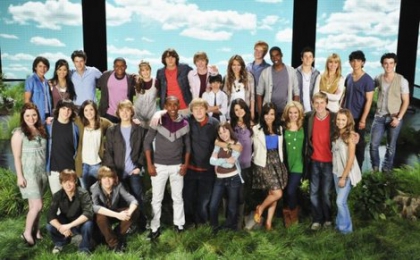                                                 Regarder toutes les stars de disney