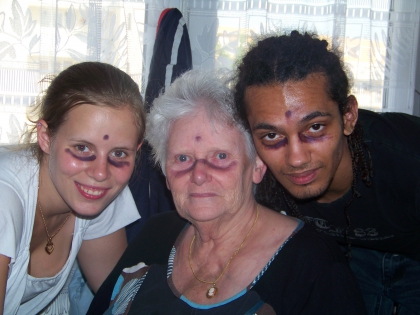 ma grand mere mon cousin et l'ex a mon cousin