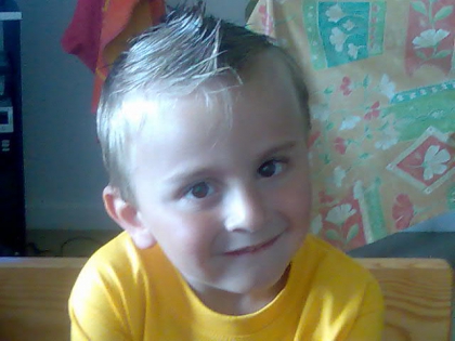 je mais tous mon univers a mes pied