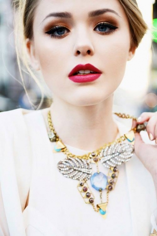 Tr��s Tr��s jolie