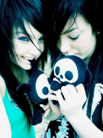 .. Me Brookelle Mckenzie..