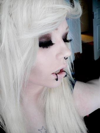 me HANNIE DROPKICK ROSA