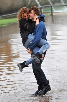 MILEY CYRUS TR�S PROCHE DE DOUGLAS BOOTH