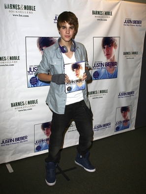 Justin Bieber : C'est Lui Qu' On A Le Plus Regard� Sur Youtube Cette Ann�e