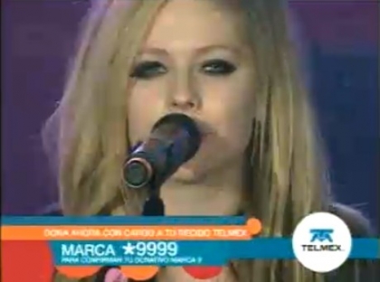  Avril Lavigne au Tlthon de Mexico
