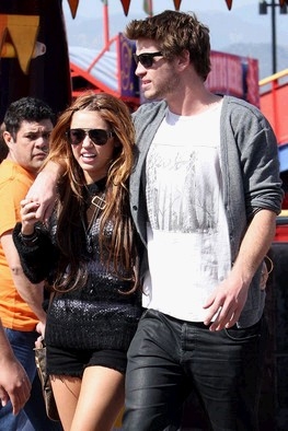 MILEY CYRUS EST C�LIBATAIRE !