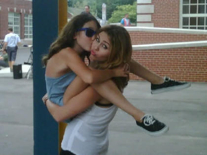 comme vous savez tous que miley est ma soeur