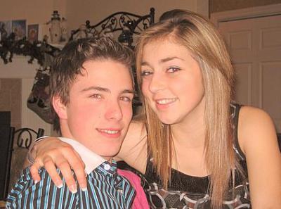 Quand je les regarde,jepeux savoir que le grand amour peu  exister