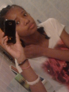 Libert, galit, fraternit ! - Euh si j'y crois pas  celle l tu m'en raconte une autre ? :3