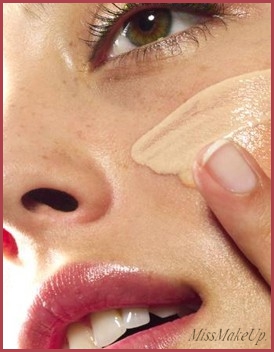 #2. FOND DE TEiNT; LA BASE DU MAQUiLLAGE