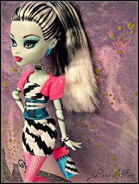 monster high(poup�e gauthique monstre