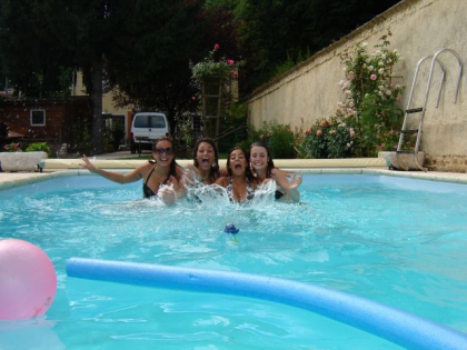 ELLES SONT TELLEMENT GENIAL (L)