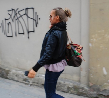 Et toi t'esp�res mais t'a tord, tu souffre et t'attends .