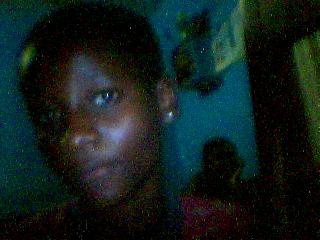 j encule les autres qui ne penses qu a parler dans le dos des autres 