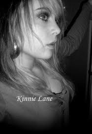 Je ne suis pas l� pour plaire � tout le monde, car plaire � tout le monde c'est plaire � n'importe qui . Amicalement , Kinnie . ♥