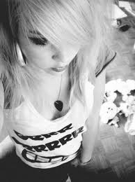 Listen to music . ♫ ♥ . 