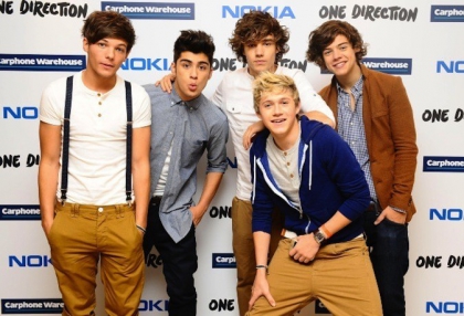 ONE DIRECTION - photo 2