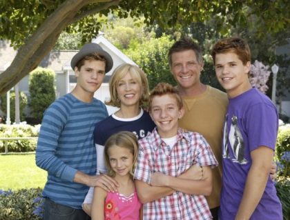 DESPERATE  HOUSSEWIVES 