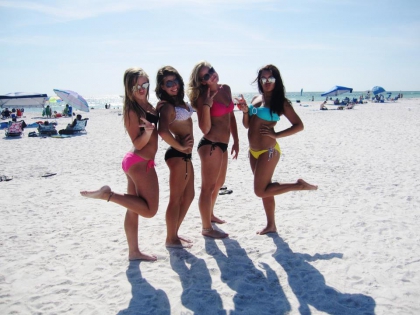 moi et mes amies  shakira trop baux