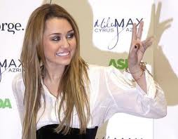 MILLEY CYRUS  - photo 2