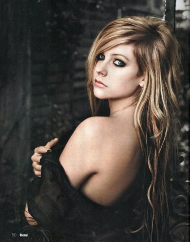 Avril Lavigne.