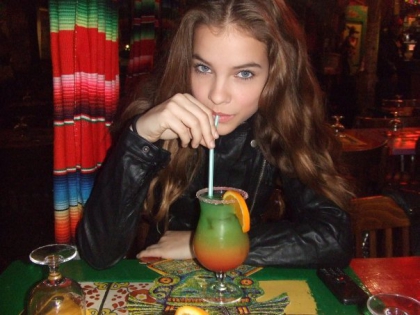 je suis au restaurent avec mes potes