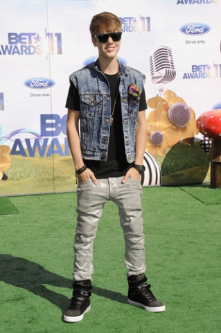 justin  - photo 2