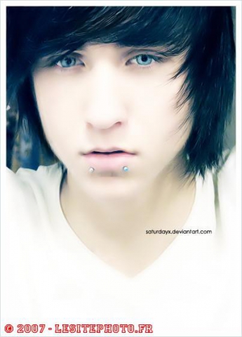 ٤ҦƠ  ƁⓞⓎ - emo boy - photo 3