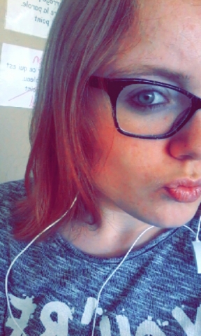 Voil c'est mwa👇👇💜💛 - photo 2