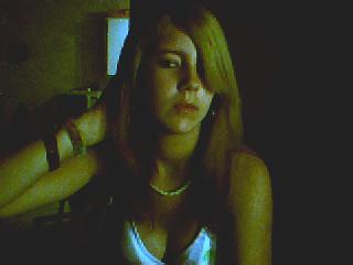 1photo de moi  et 1 photo de ma couzine - photo 2