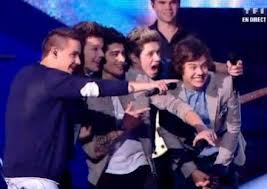 one direction - kiss you