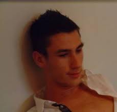 bonjour voici mon frre 