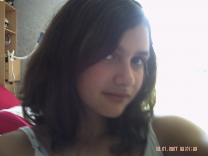 voici ma peite soeur . - photo 2