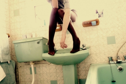 Le verrou des toilettes.