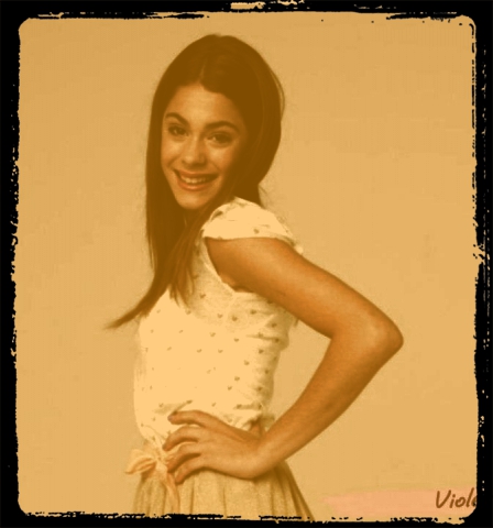 Martina Stoessel ! 