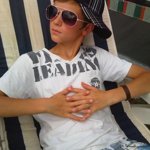 oupss tomper de photo c po mon mec voici mon mec