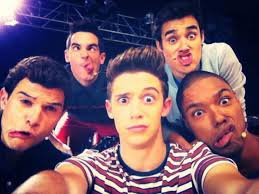  Voici quelques photoshoots de Violetta2 - photo 2