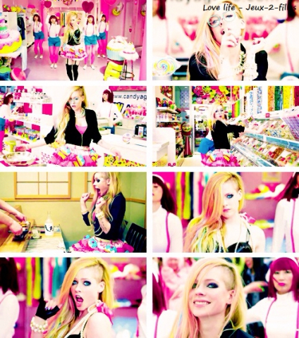 Avril Lavigne - Hello Kitty