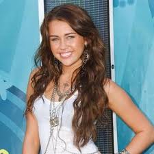 Bella vs Miley Cyrus - photo 2