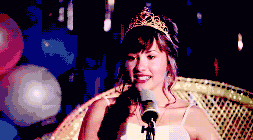  gifs demi lovato  - photo 2