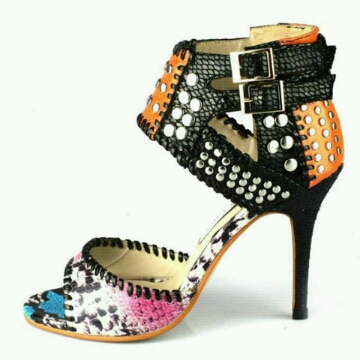 LA MODE ( LES CHAUSSURE )