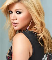 Kelly Clarkson - photo 2