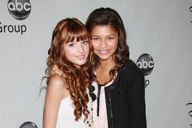 Bella thorne AND Zandaya 