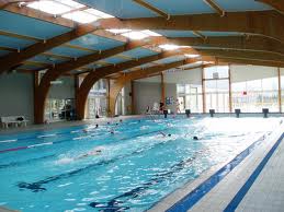 j'ai faillit me noyer 