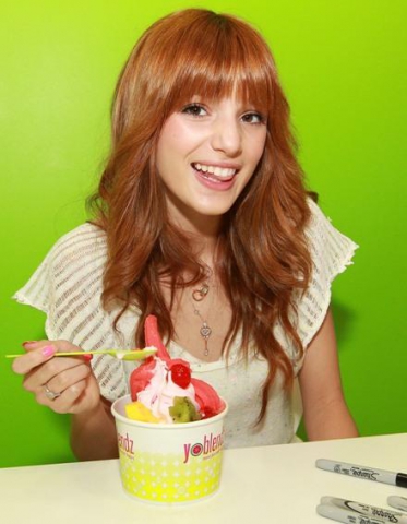 bella thorne adore la glace