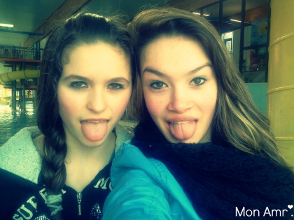 Moi et Ma cousine ♥ et Encore un cousine