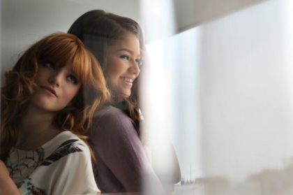 bella et zendaya a paris - photo 3