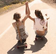 Des personnes parfaite comme cette fille l� crois moi c'est rare : laurie ♥♥.